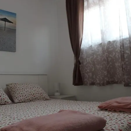 Katarina Apartamento Vir